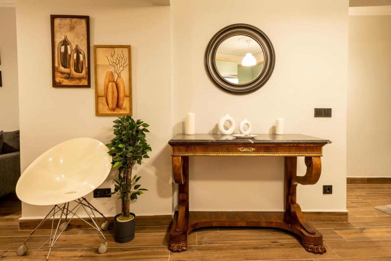 Appartamento Spacious And Comfy 2Br In The Heart Of Cihangir Provincia di Provincia di Istanbul Esterno foto
